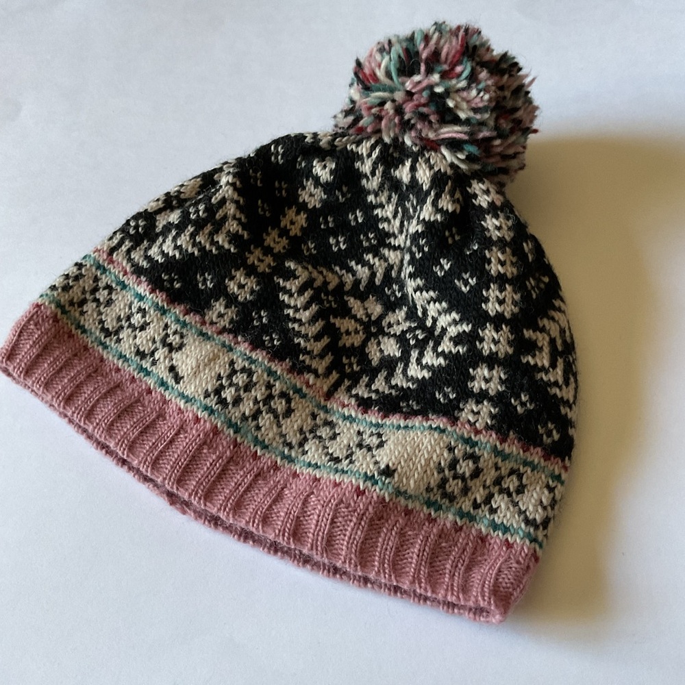 FRENCH KNOT WOOL KNIT BEANIE WITH POM FLEECE LINED PINK BLACK NWOT
